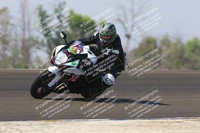 media/Sep-20-2025-TrackDaz (Sat) [[27f0cde673]]/C Group/1140am (Turn 2)/